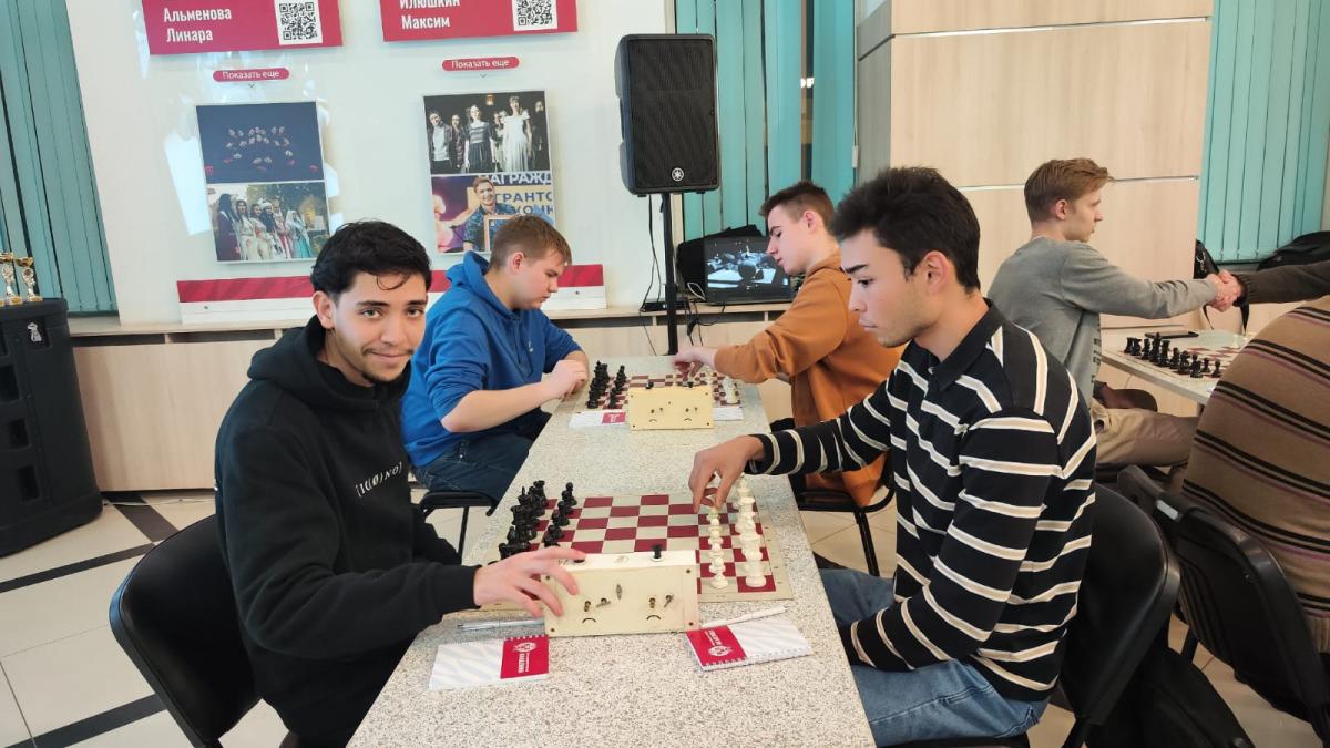 Иностранные слушатели ИМС – участники чемпионата по шахматам Фото 2