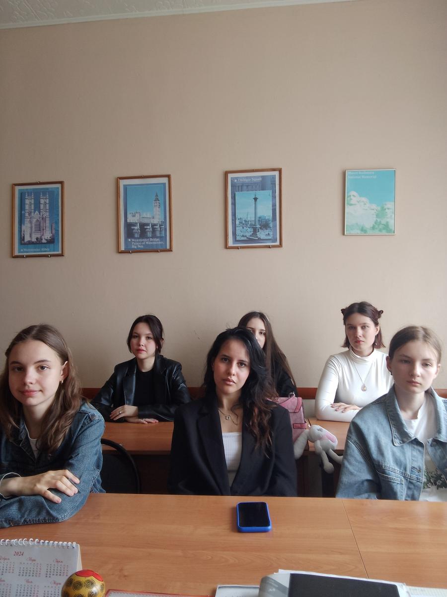 Заседание филологического студенческого кружка посвящено Дню славянской культуры и письменности, который отмечается 24 мая во всем мире Фото 5