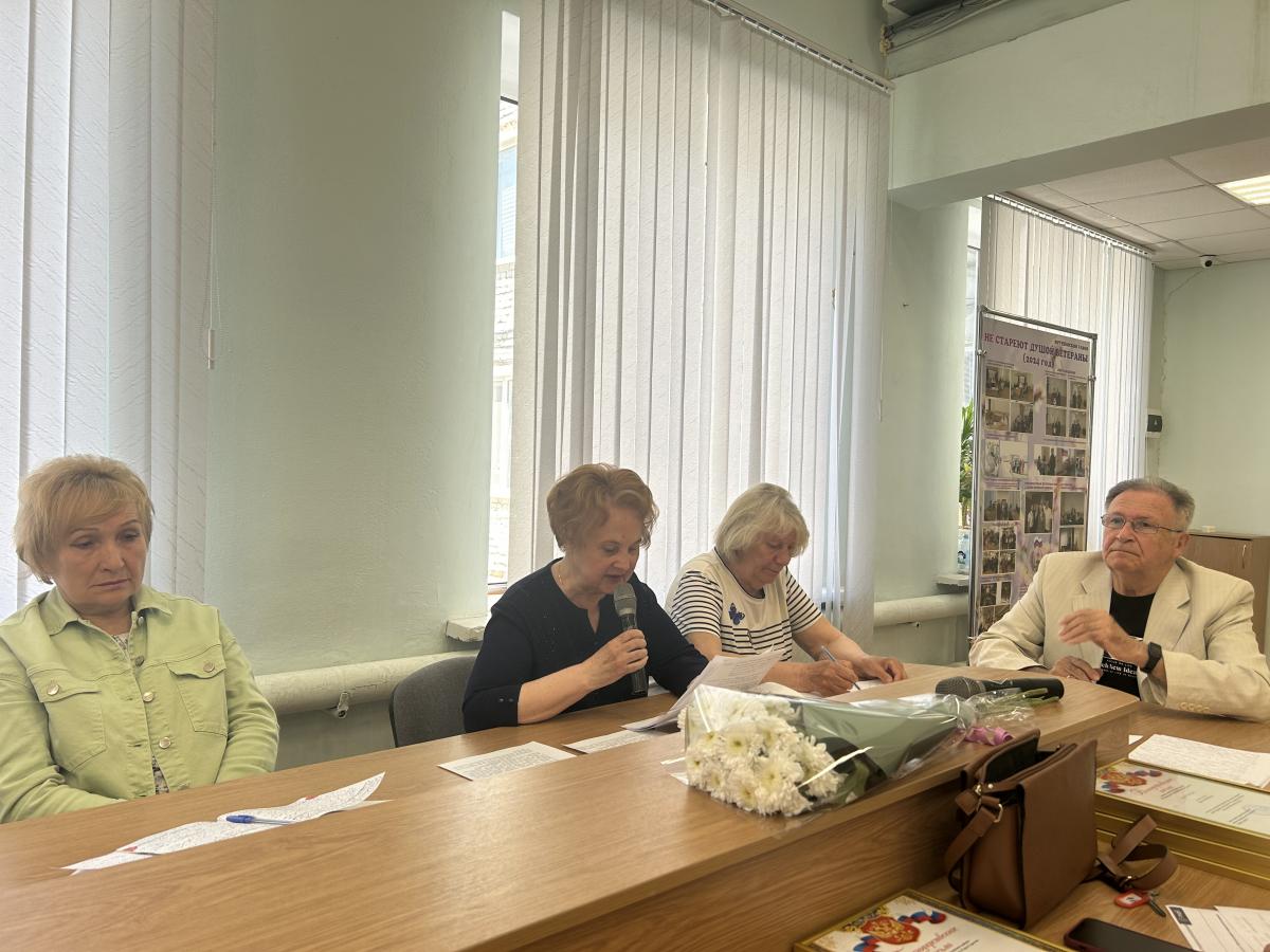 В администрации Фрунзенского района состоялось расширенное заседание Совета ветеранов Фото 2