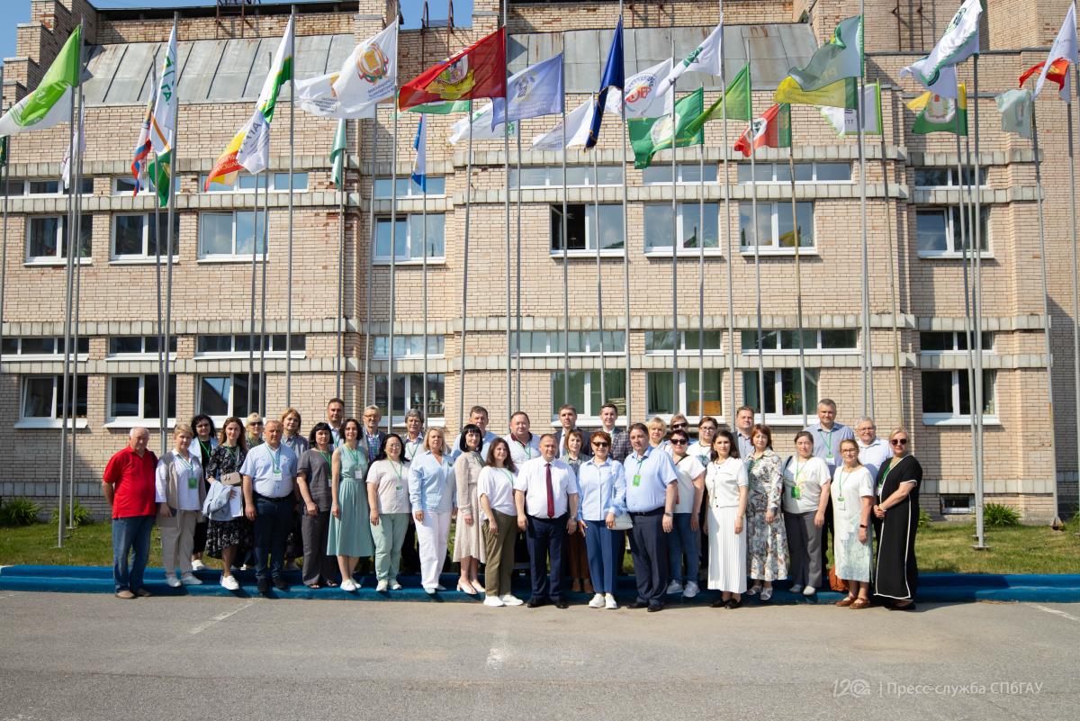 Декан АФ принял участие во Всероссийском семинар-совещании Фото 4