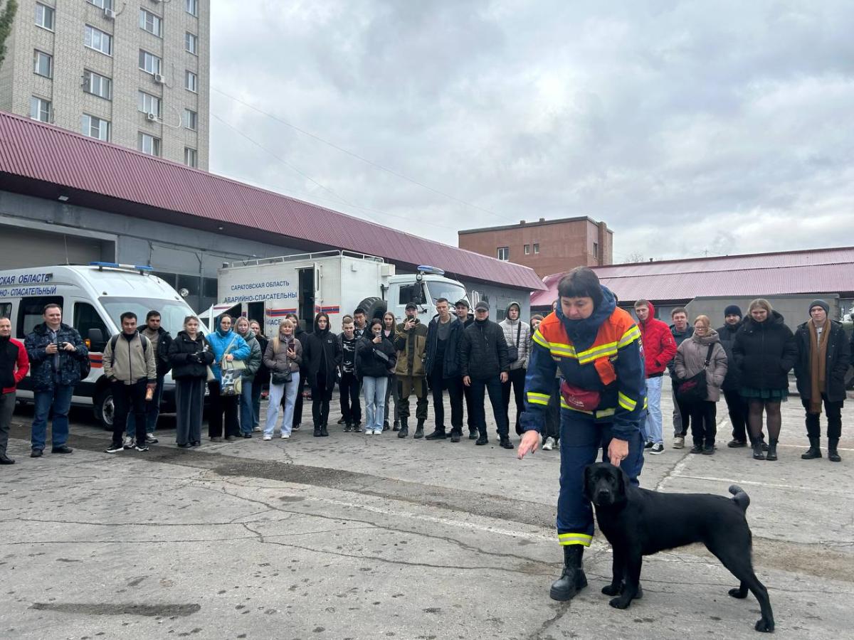 Студенты побывали на экскурсии в ОГУ «Служба спасения Саратовской области» Фото 14