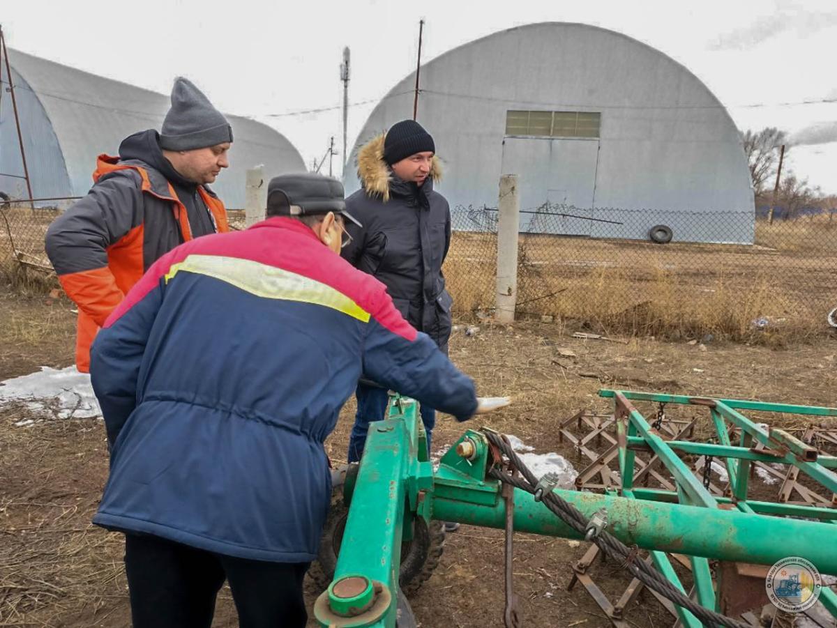 Выездное совещание сотрудников кафедры "Техническое обеспечение АПК" в УНПО Поволжье Фото 2