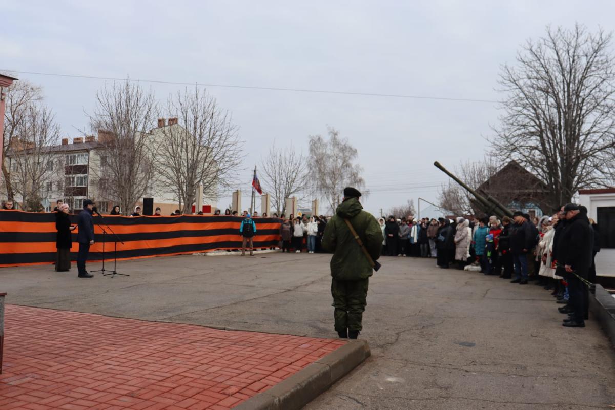 Торжественный митинг «Город-герой Сталинград!» Фото 4