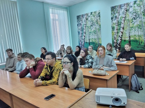 Встреча обучающихся 1-2 курсов направления подготовки 05.03.06 Экология и природопользования с представителем производства Фото 1