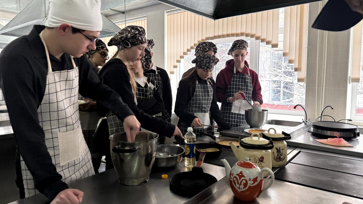 Мастер-класс «Печем блинчики профессионально» от ведущего шеф-повара Фото 9