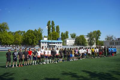 Вавиловский университет провёл Фестиваль футбола «Кубок победы»