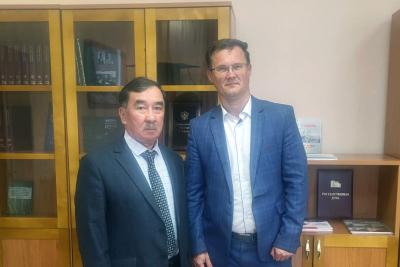 Вавиловский университет посетил представитель ЗКАТУ имени Жангир хана