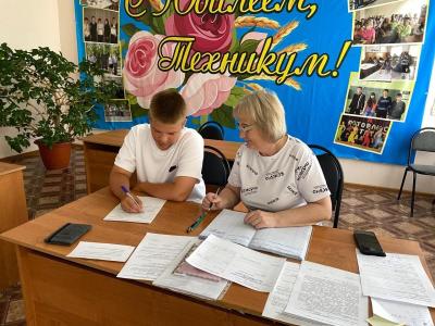 Приемная кампания набирает обороты.