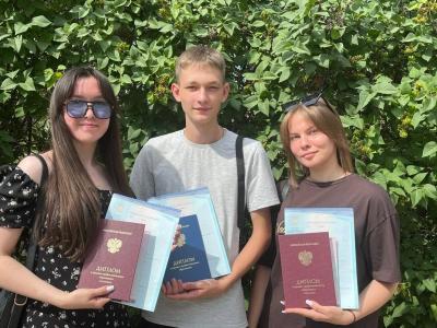 В вековую историю летописи Краснокутского зооветеринарного техникума вписаны новые имена!