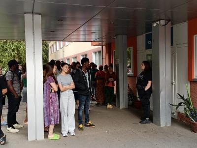 Отработка действий студентов колледжа при возможном возникновении пожара в общежитии