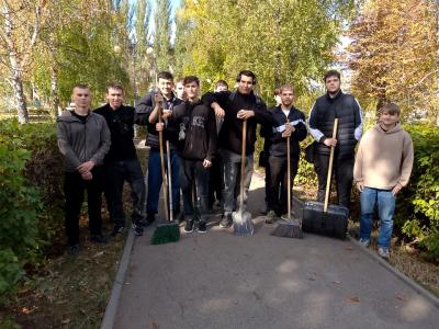 Субботник на территории Марксовского филиала