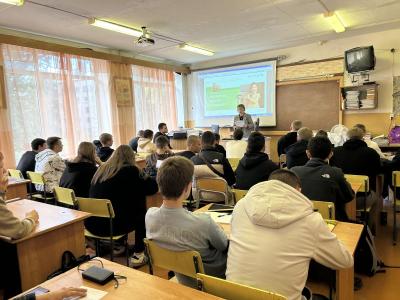 «РАЗГОВОРЫ О ВАЖНОМ», тема занятия «Творчество, которое объединяет»