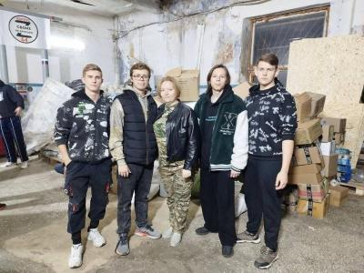 Погрузка гуманитраной помощи