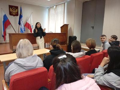 Акция «День правовой помощи детям» прошла успешно в Марксовском сельскохозяйственном техникуме