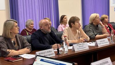 В Саратове обсудили стратегию развития сети профильных предпрофессиональных классов