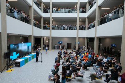 Дмитрий Чернышенко и Валерий Фальков поздравили аспирантов с праздником