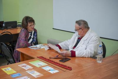 Более 100 сотрудников и студентов прошли профилактический медосмотр