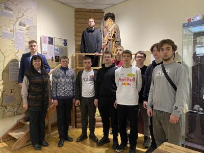 Студенты посетили выставку «Солдаты Отечества: из глубины веков до наших дней»