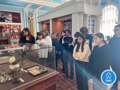 Студенты колледжа познакомились с историей университета