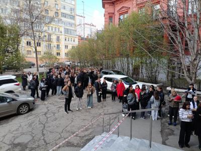 Учебная эвакуация при пожаре в колледже