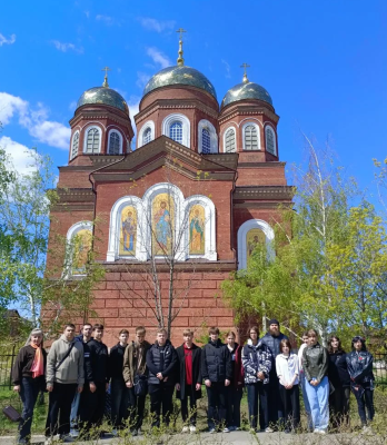 Экскурсия в Свято-Воскресенский собор