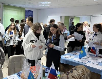 Делегация Вавиловского университета представила агротехнологии будущего школьникам Казахстана