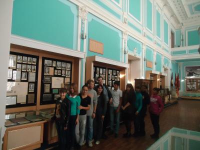 Студенты факультета пищевых технологий и товароведения в музее истории